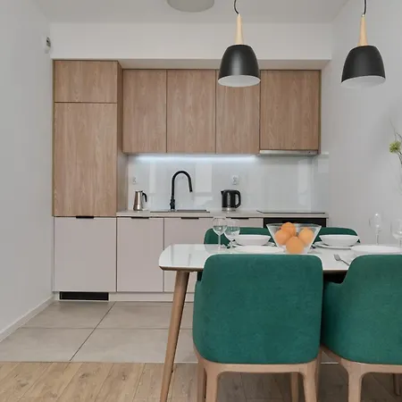 Stylish Na Grobli With Balcony By Renters * Βρότσλαβ