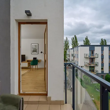 Stylish Na Grobli With Balcony By Renters Wrocław